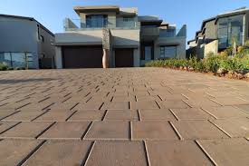 Best Concrete Driveway Installation  in Meridian Hills, IN